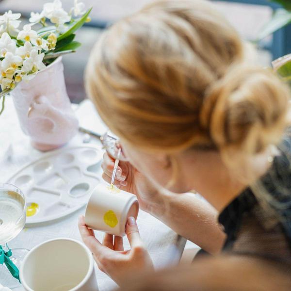 Kolibri Creatives | Verfpakket voor het schilderen van 12 bloempotten + succulenten | voor minimaal 4 personen | Ware kunstenaar